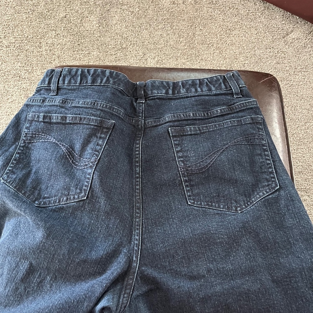 Capris - Picture 2 of 5